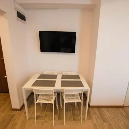 Mamaia Central Studio *