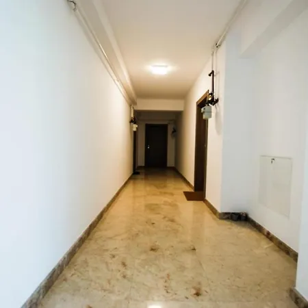 Mamaia Central Studio